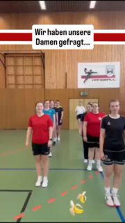 Wir haben unsere Damen gefragt… 👀
Hier kommen die Antworten!

Jetzt seid ihr dran:
Welche Fragen habt ihr noch an unsere Damen? 💬👇

#handball  #damenhandball  #teamspirit