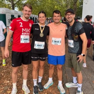 🏃‍♂️❤️ Starke Leistung auch abseits des Handballfelds! 🤾‍♂️

Heute waren vier unserer Spieler beim Baden-Marathon am Start und haben sich einer besonderen sportlichen Herausforderung gestellt. 💪🔥

Eine tolle Leistung, auf die ihr stolz sein könnt! Wir gratulieren euch herzlich zu eurem Einsatz und Durchhaltevermögen. 👏

#badenmarathon #handball #starkeleistung